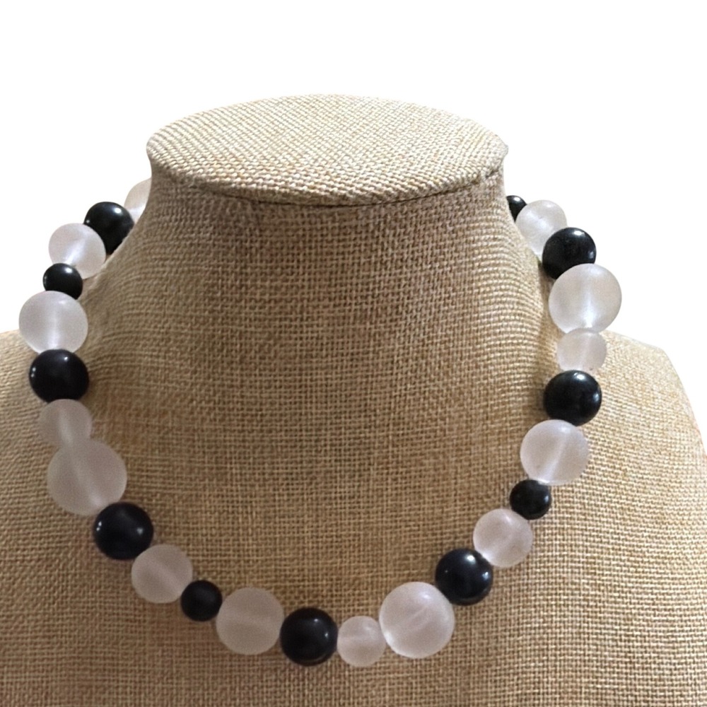 Vintage Frosted Clear and Black Graduated Bead Necklace 1 Screw Clasp Minimalist